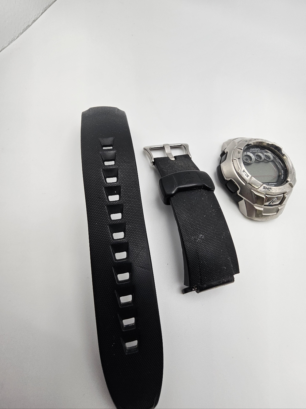 Casio G-shock G-7100 Watch with Black Straps For Parts - Picture 2 of 9